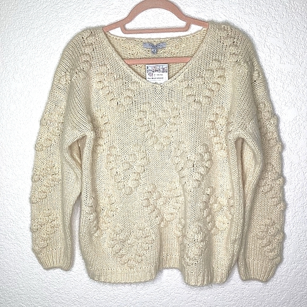 FAVLUX FASHION SIZE S IVORY CREAM KNIT‎ SWEATER BOBBLE HEARTS BOHO VALENTINES - Picture 2 of 10